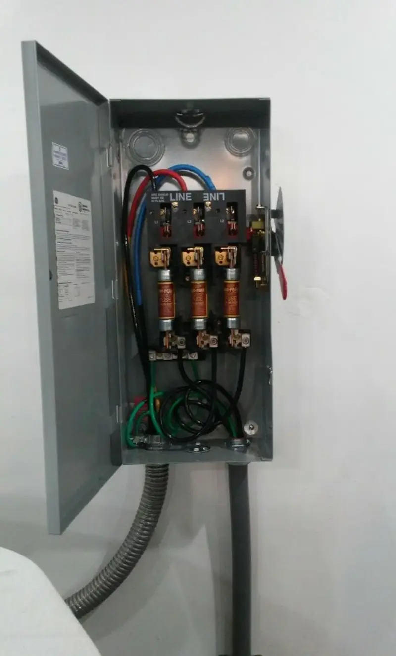 Three-phase disconnect switch installed for Smoke Detector Installation in Ironwood